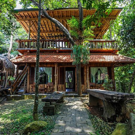 Hotel Omunity Bali Singaraja Esterno foto