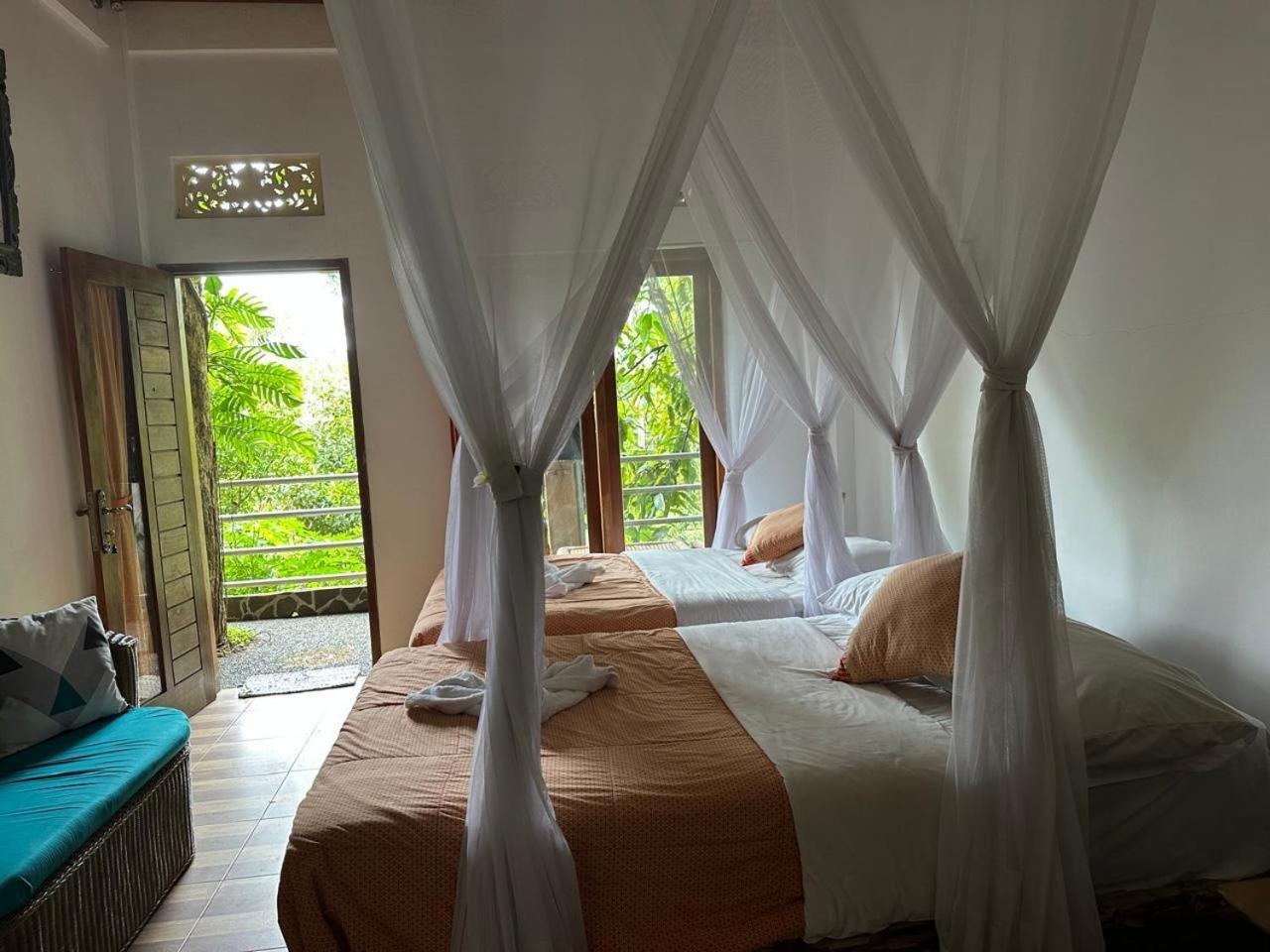 Hotel Omunity Bali Singaraja Esterno foto