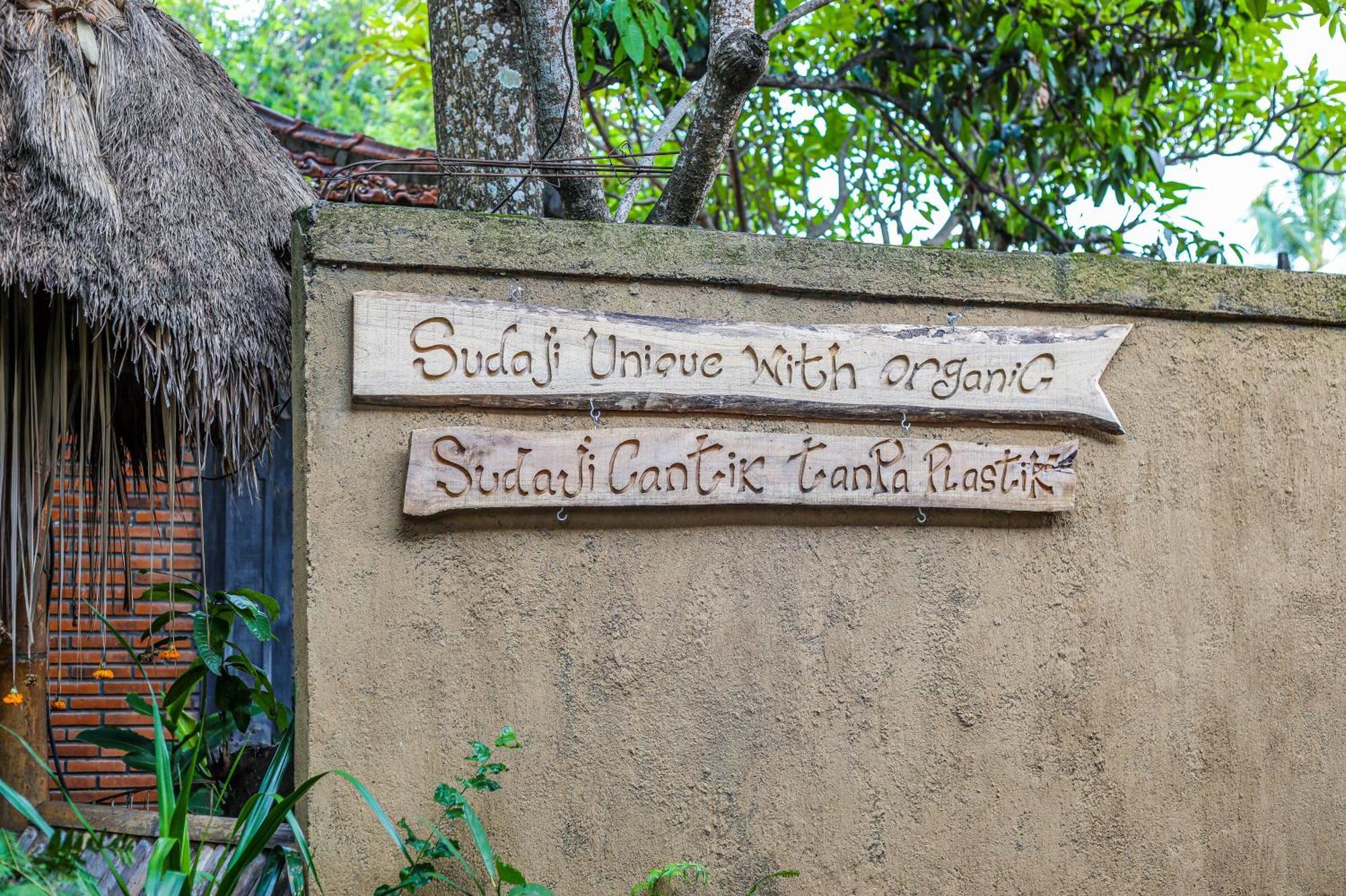Hotel Omunity Bali Singaraja Esterno foto