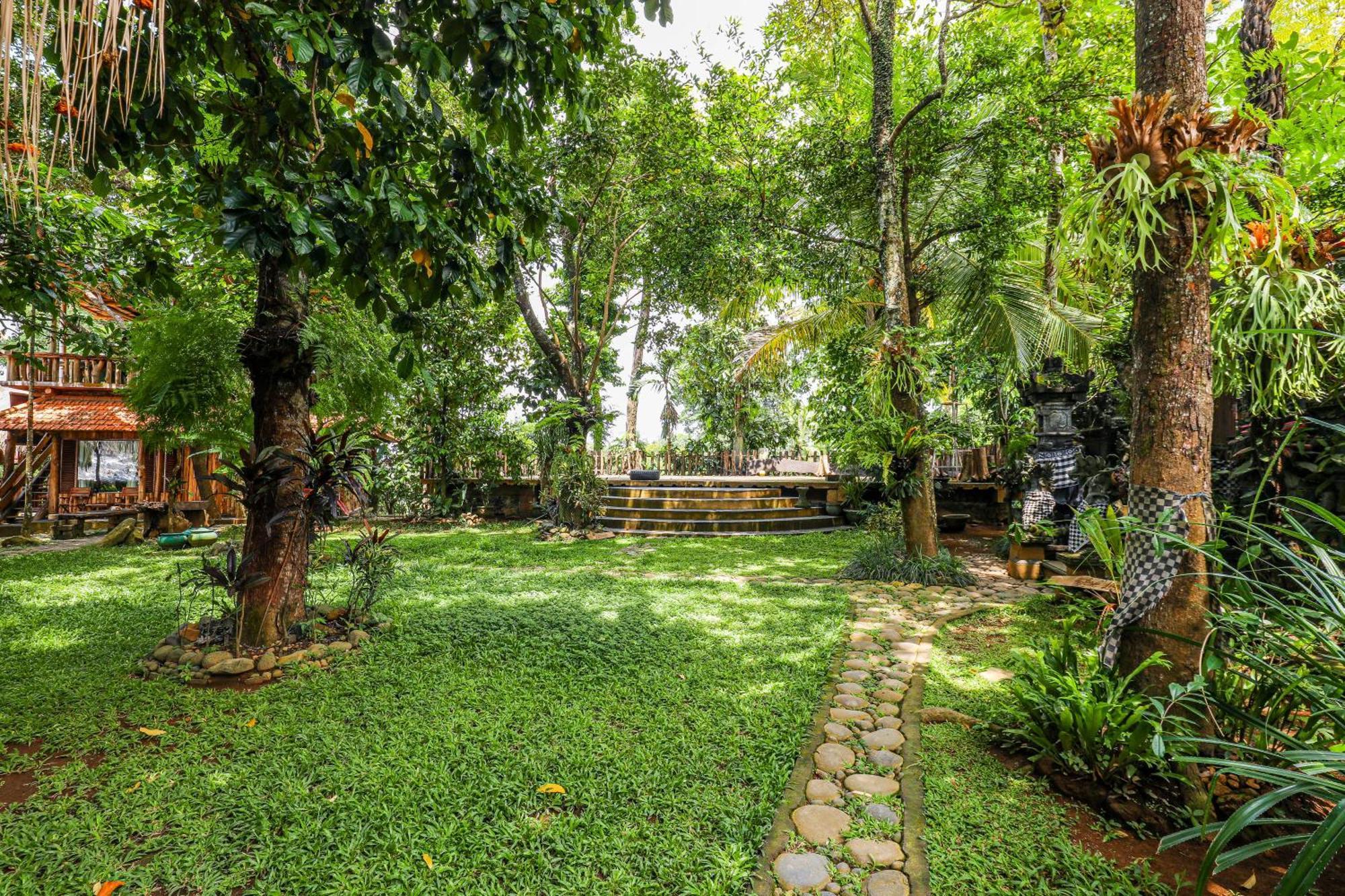 Hotel Omunity Bali Singaraja Esterno foto