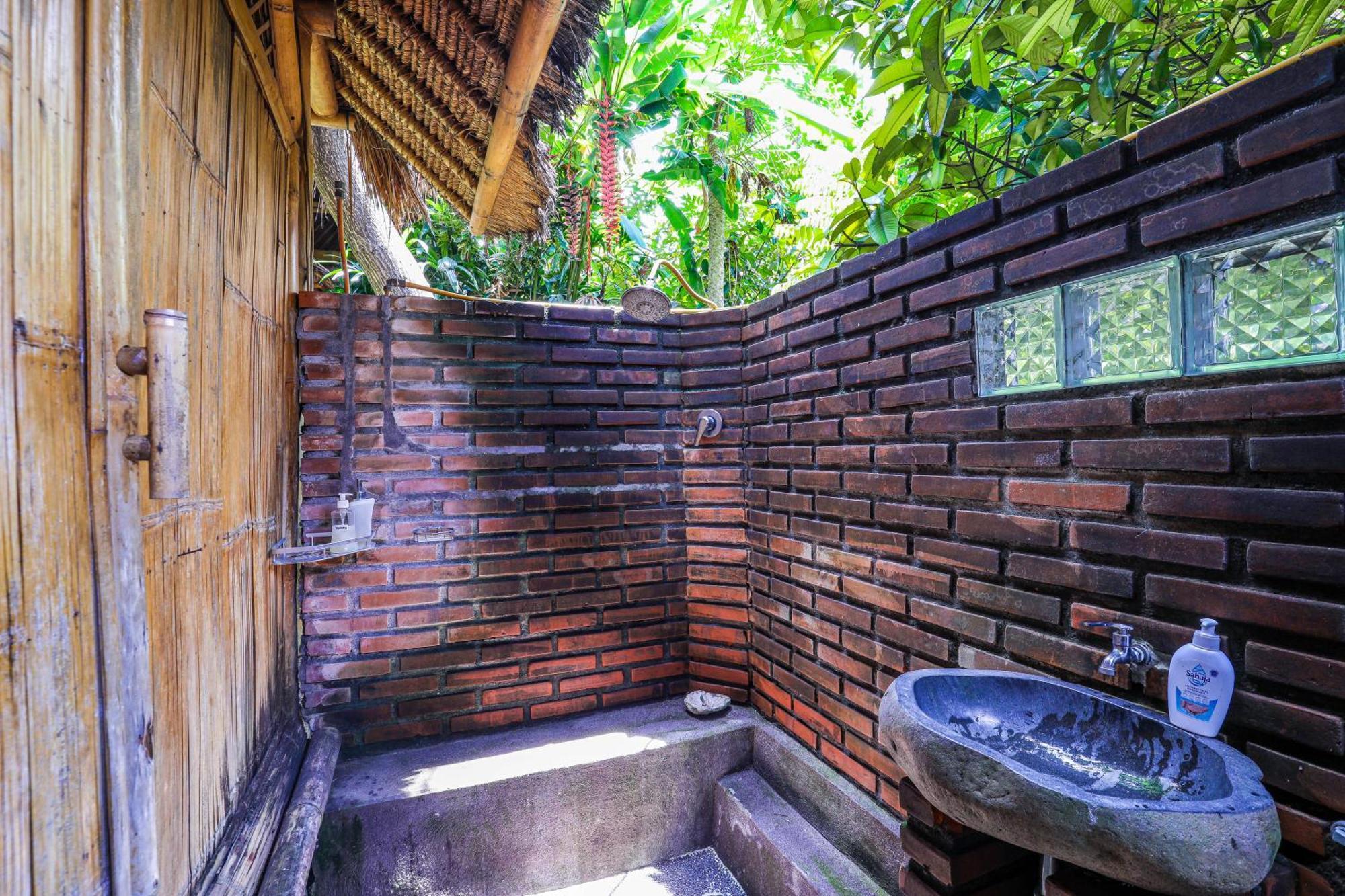Hotel Omunity Bali Singaraja Esterno foto