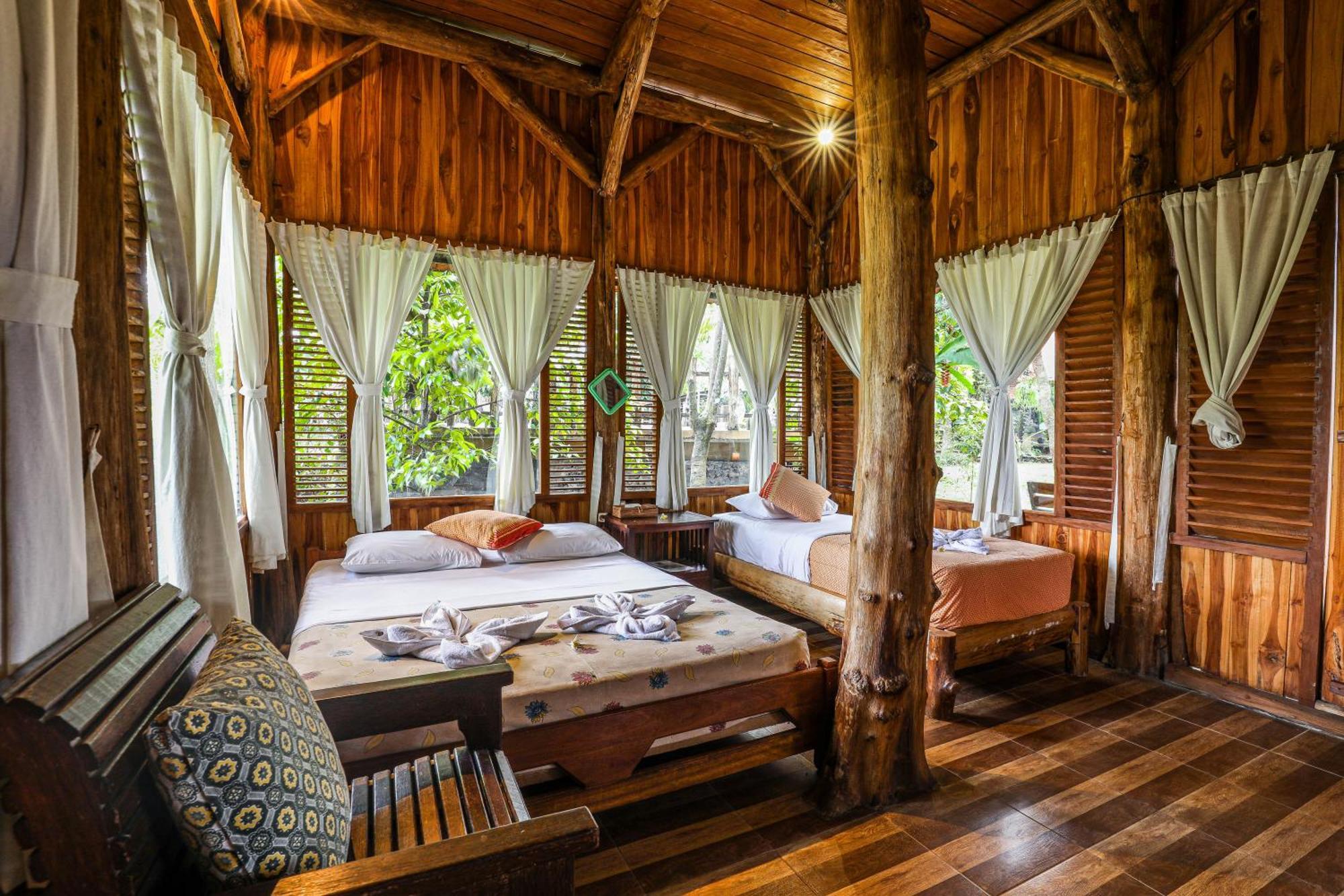 Hotel Omunity Bali Singaraja Esterno foto