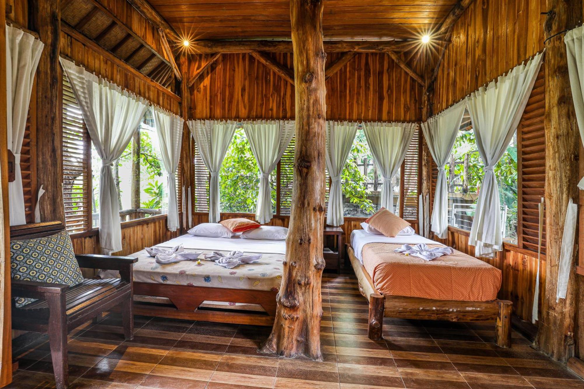 Hotel Omunity Bali Singaraja Esterno foto
